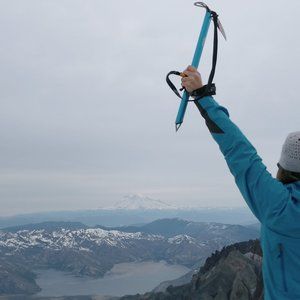 Meet your Posher, Peri